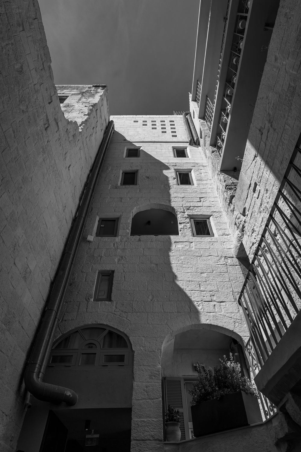The Vincent courtyard detail