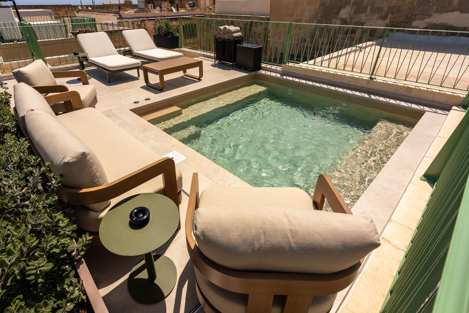 Pool at The Vincent