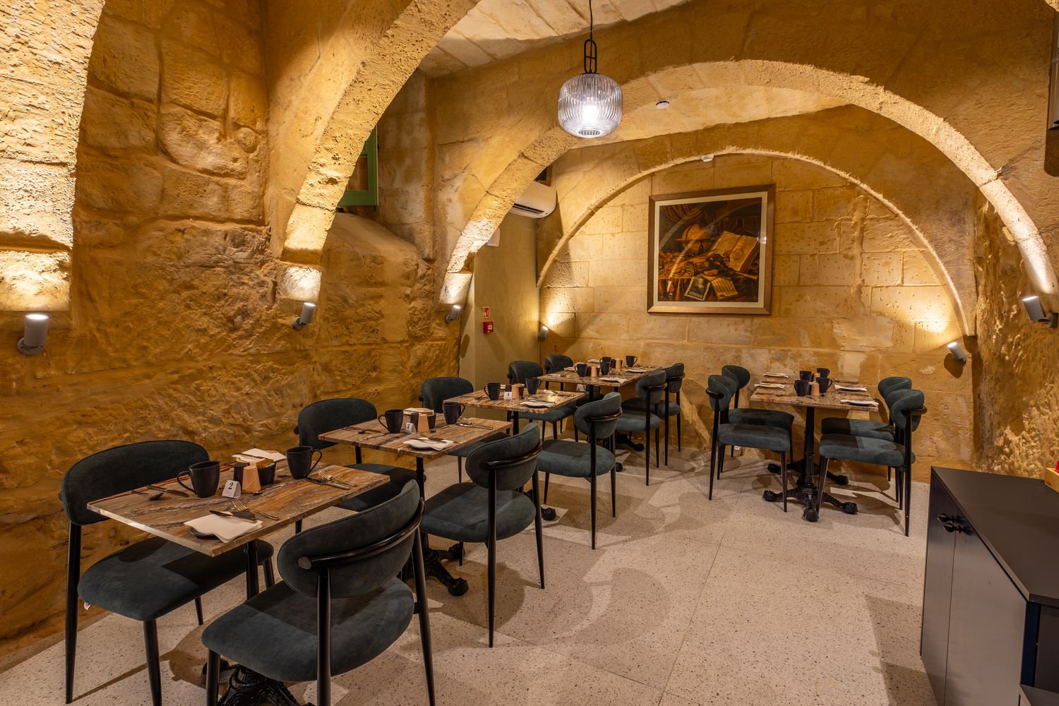 Dining at The Vincent