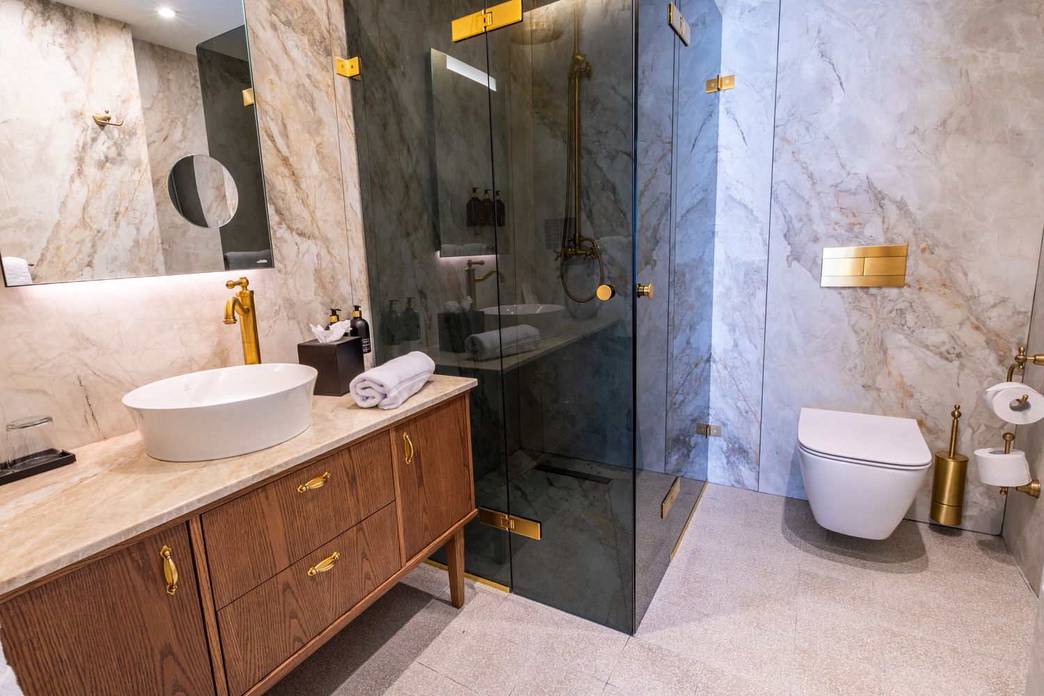Bronzaro room