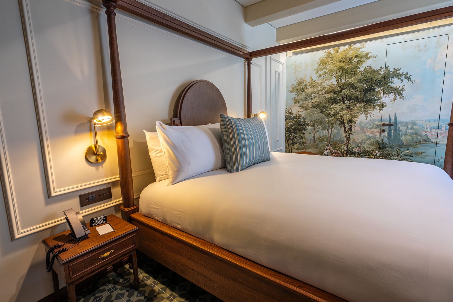 Colonia room
