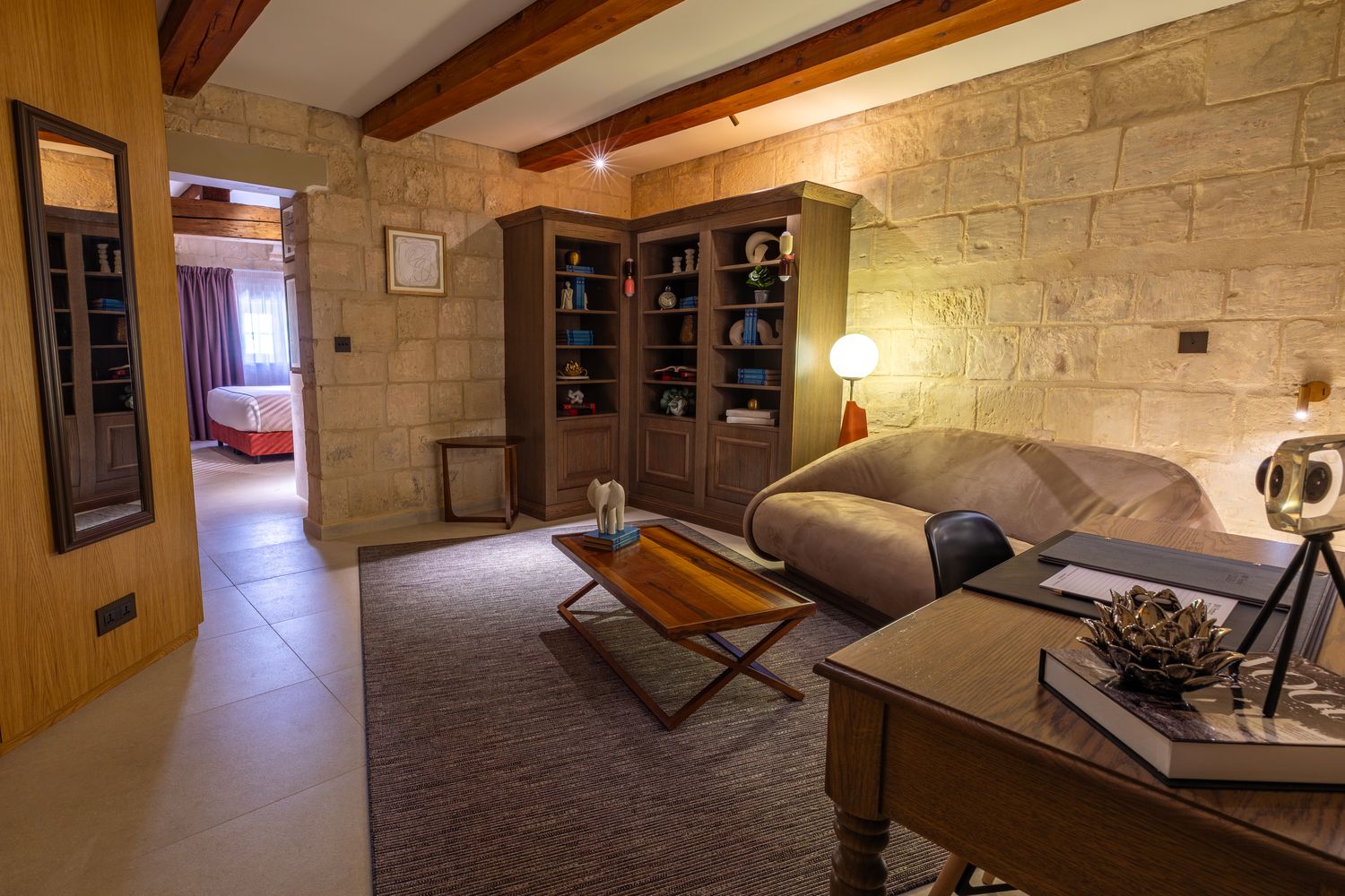 Artista room