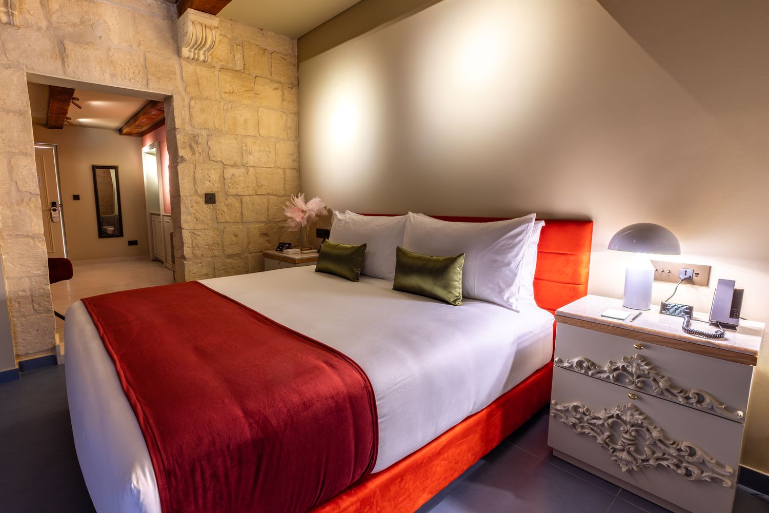 Salone room