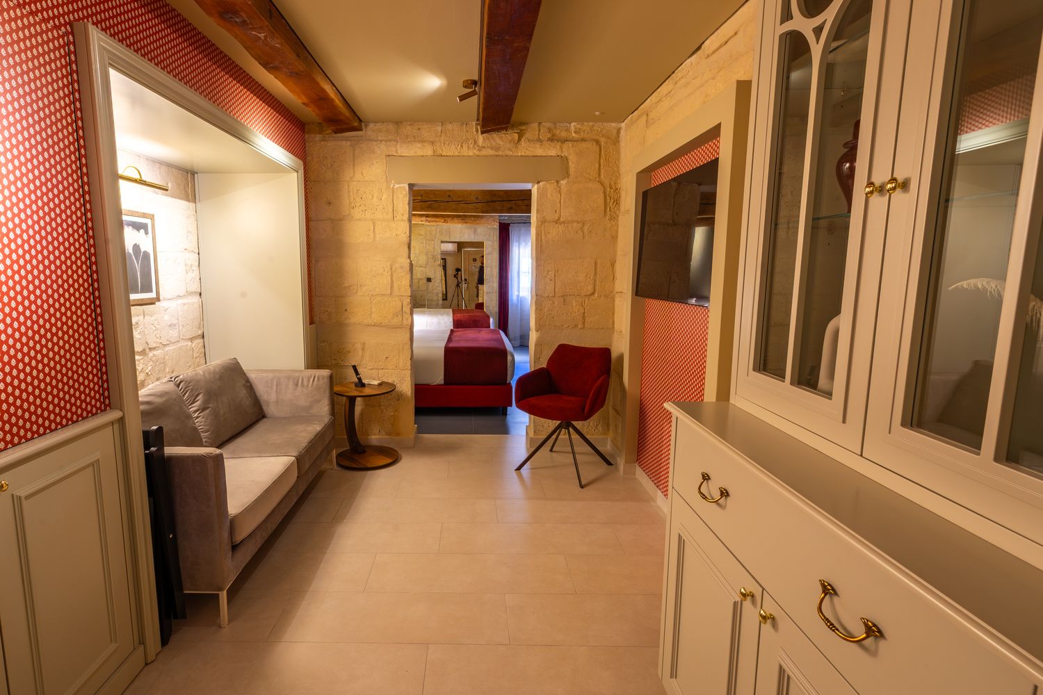 Salone room