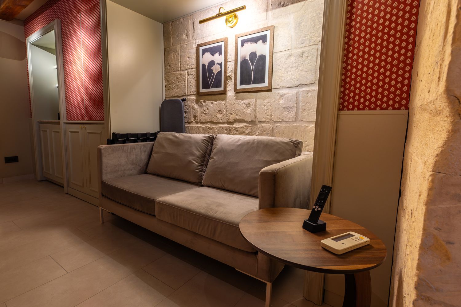 Salone room