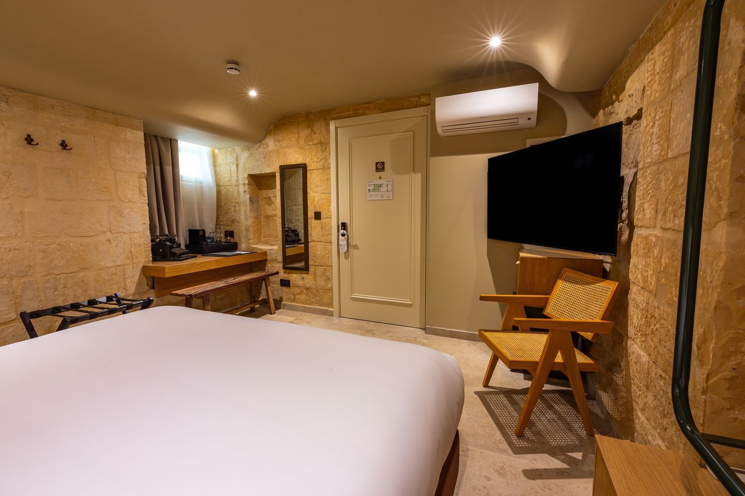 Capo Mastro room