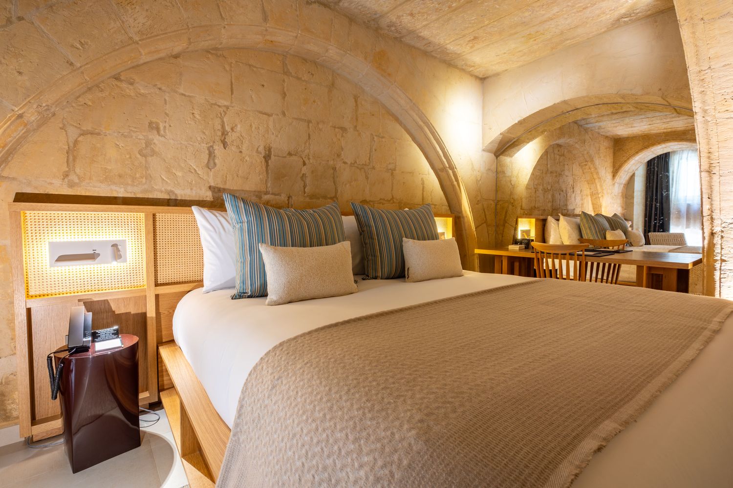 Neolitica room